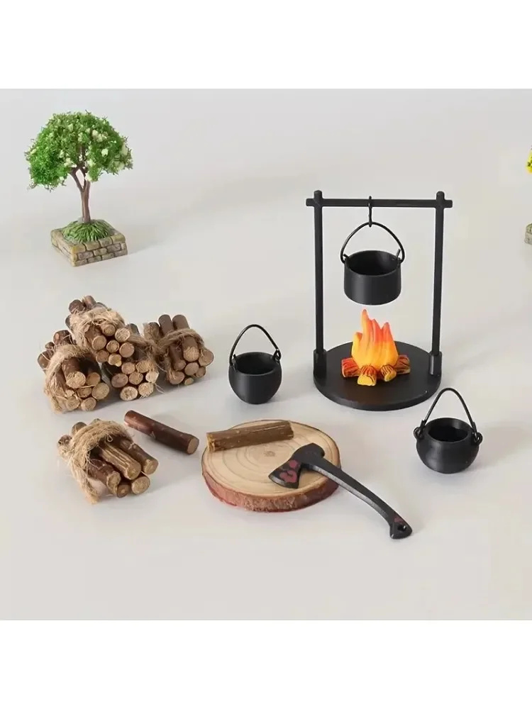Halloween Mini-Camping-Feuerstelle Set, Feengarten Miniatur-Feuerstelle, Axt, Brennholz-Set, Puppenhaus-Deko, Gruseliges DIY-Ornament Geschenk