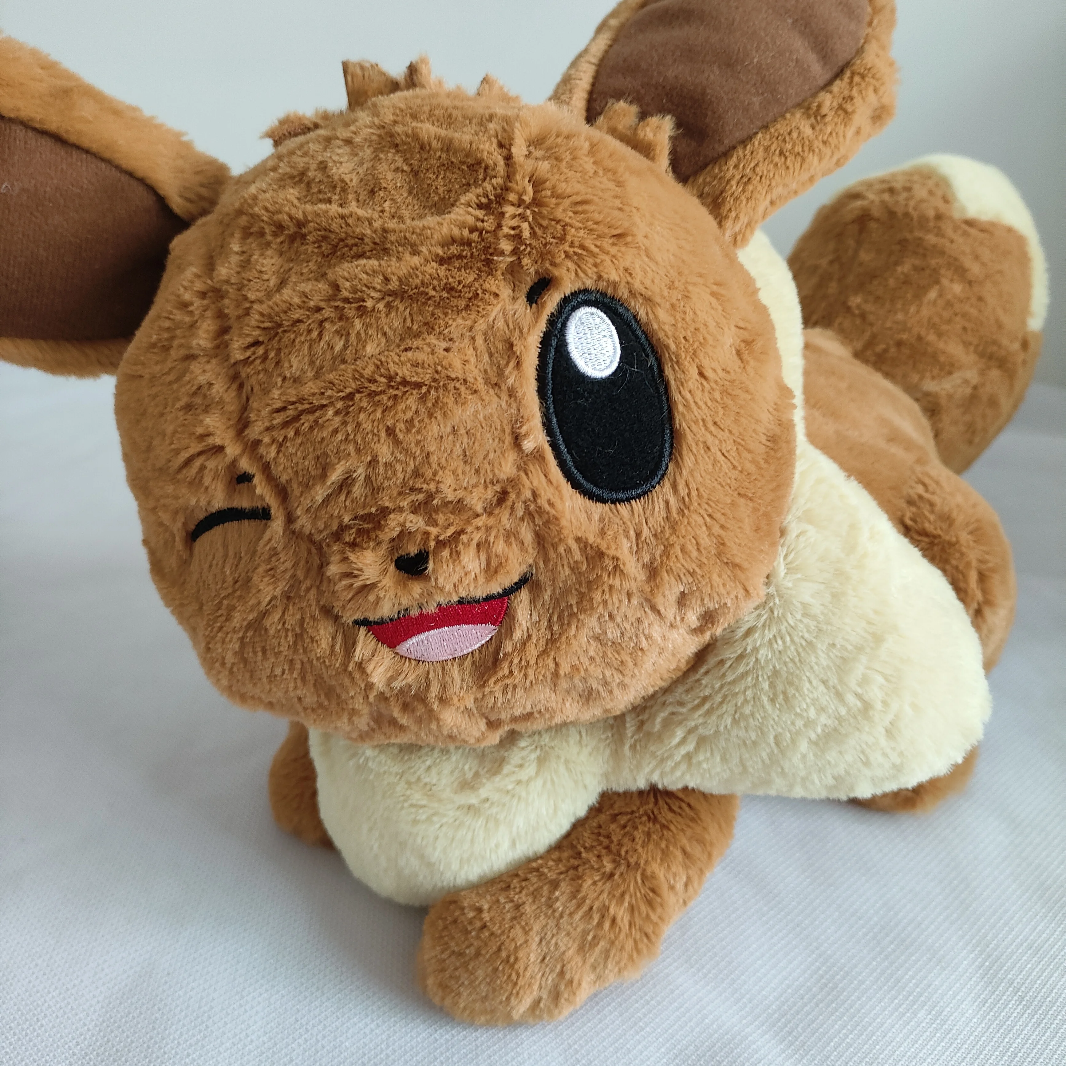 子供のためのポケモンぬいぐるみ,ぬいぐるみ,柔らかく,巨大なevee,クリスマスプレゼント,オリジナル,45cm