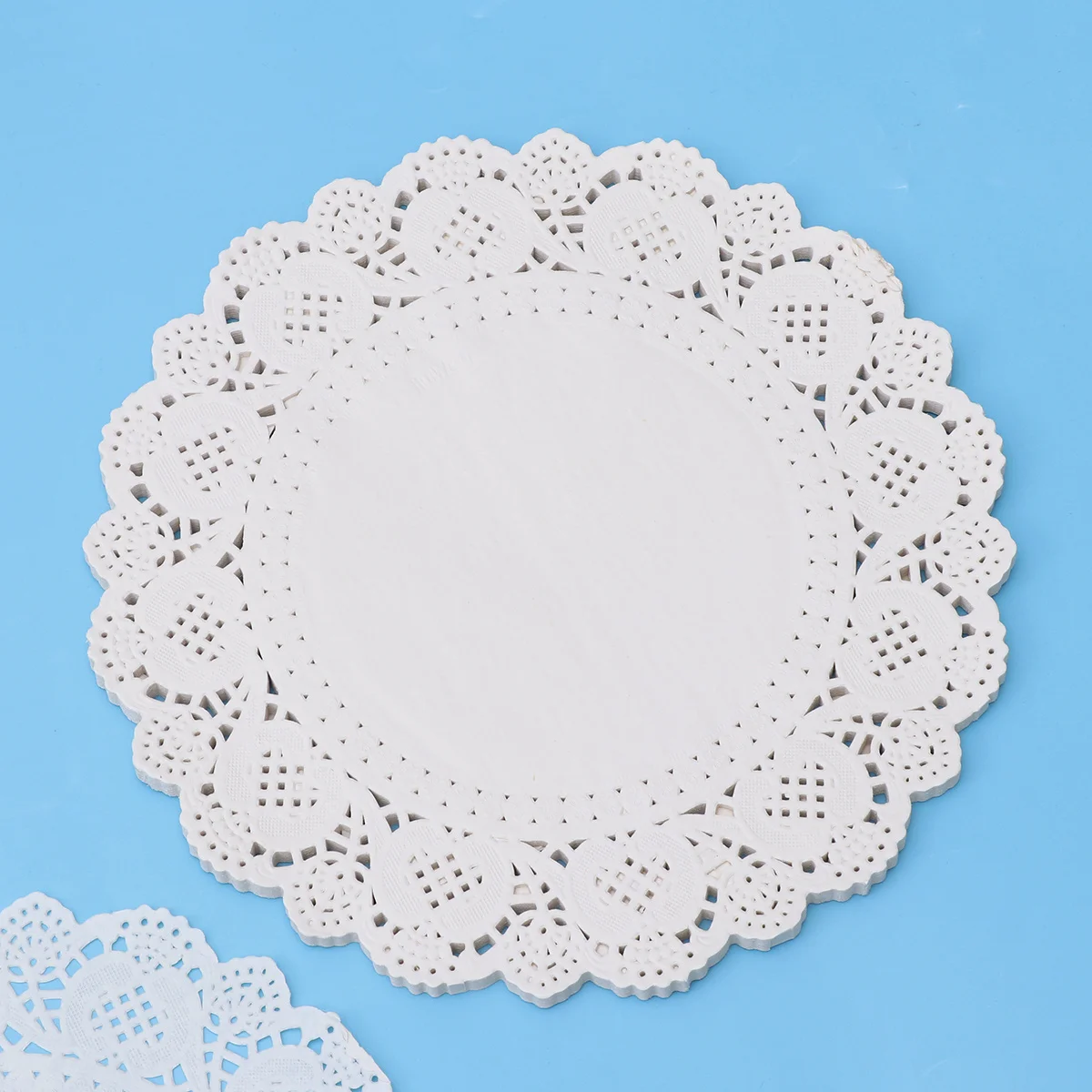 100pcs Disposable Oil-absorbing White Lace Paper Lace Hollow Paper Cake Box Liner Packaging Paper Pad Baking Tools Accessories W