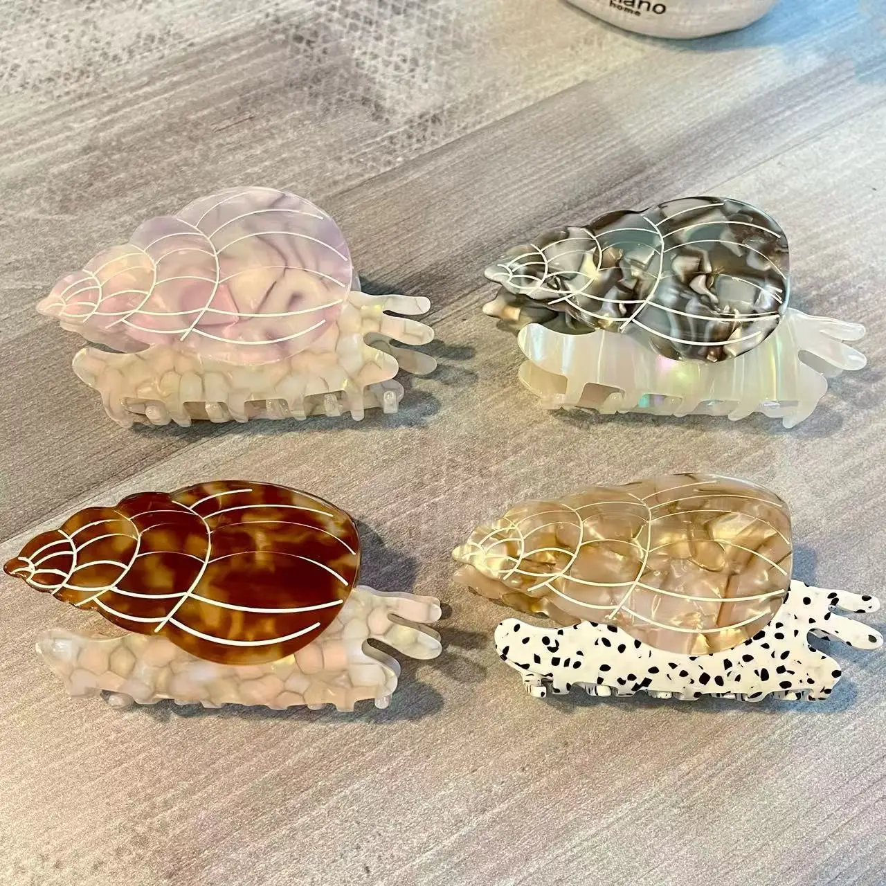 

DS NEW 10.6CM Large Conch Acetate Hair Claw Ocean Series Claw Clips Summer Trendy Hair Clips for Women Girls Hair Accessories