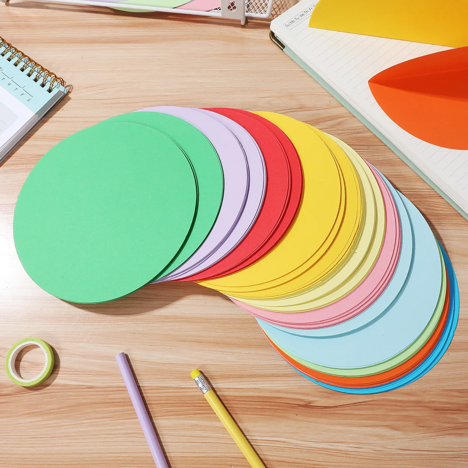 ورق اوريغامي السائبة 500 ورقة من ورق البناء الباستيل دوائر من الورق المقوى لسهولة التعلم وصياغة دائرة الورق المقوى