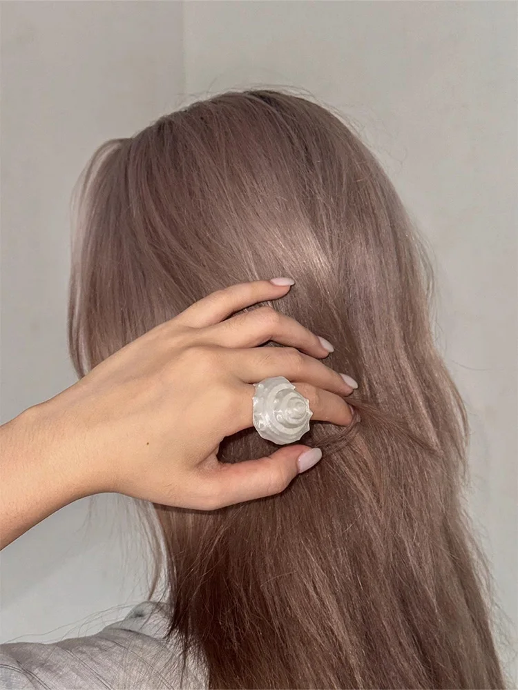 

ZHUHE The Retro Style Conch Ring Is A Perfect Jewelry Accessory For Women And A Party Gift For Their Girlfriends