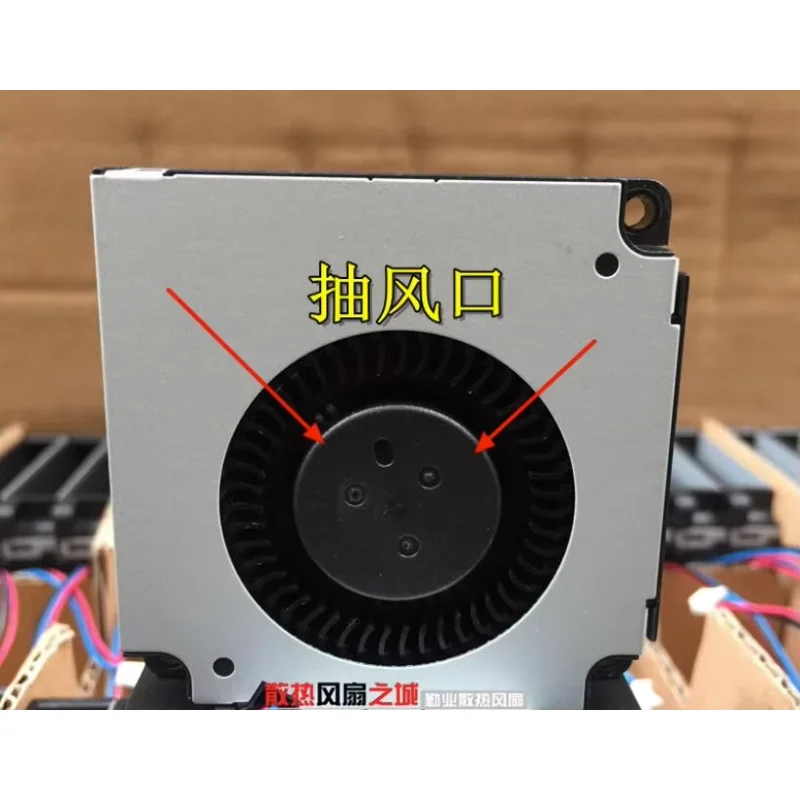 Delta Electronics BFB0505HHA-C Ventola di raffreddamento per server CC 5 V 0,40 A a 3 fili