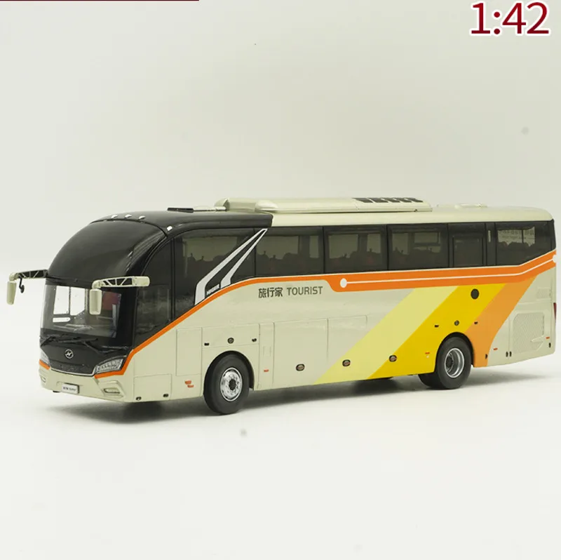 

Оригинальная заводская модель 1/42: Новинка! Специальная цена! Коллекционная модель автобуса Golden Dragon Traveler из литого металла для демонстрации и коллекции.