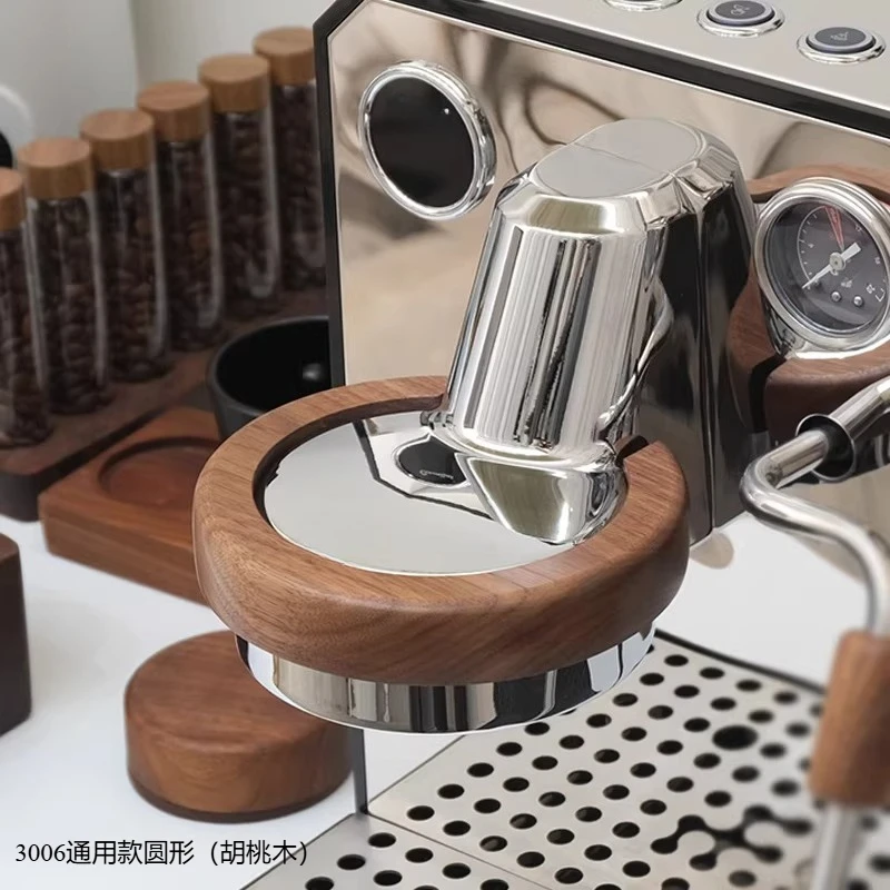 

Подходит для CRM3145: Кольцо термоизоляционное 3006, головка термоизоляционная из орехового дерева 3035, 3124, теплоизоляционное кольцо.