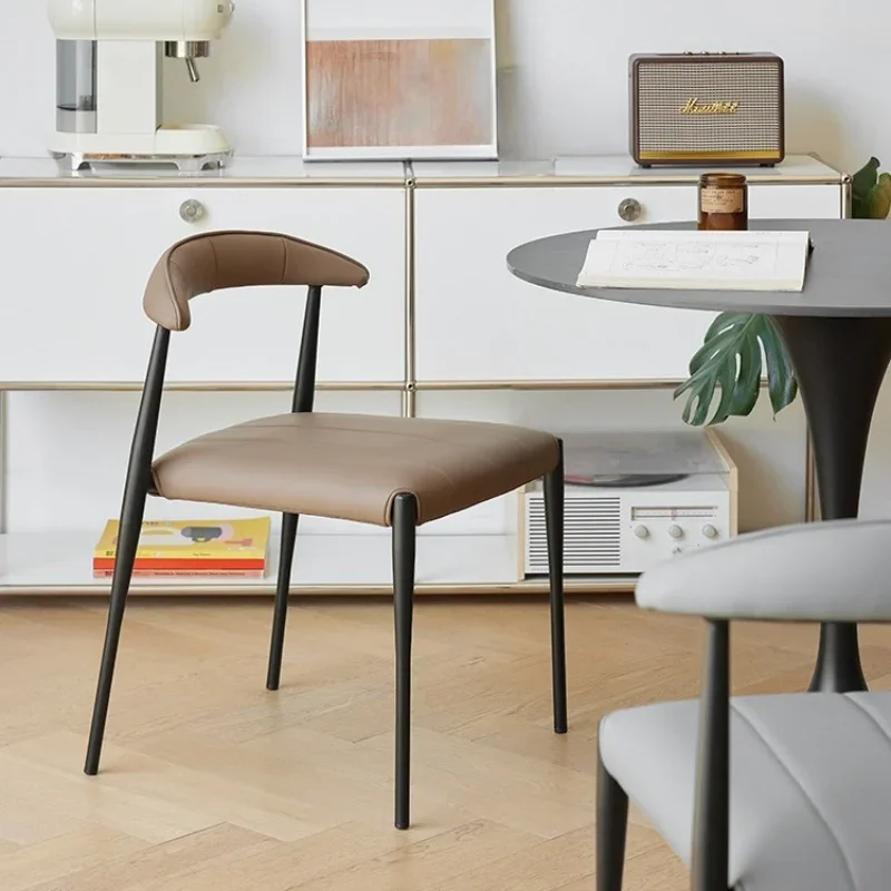 Nordic simple modern light luxury ox horn chair household living room medieval high-end dining table dining chair