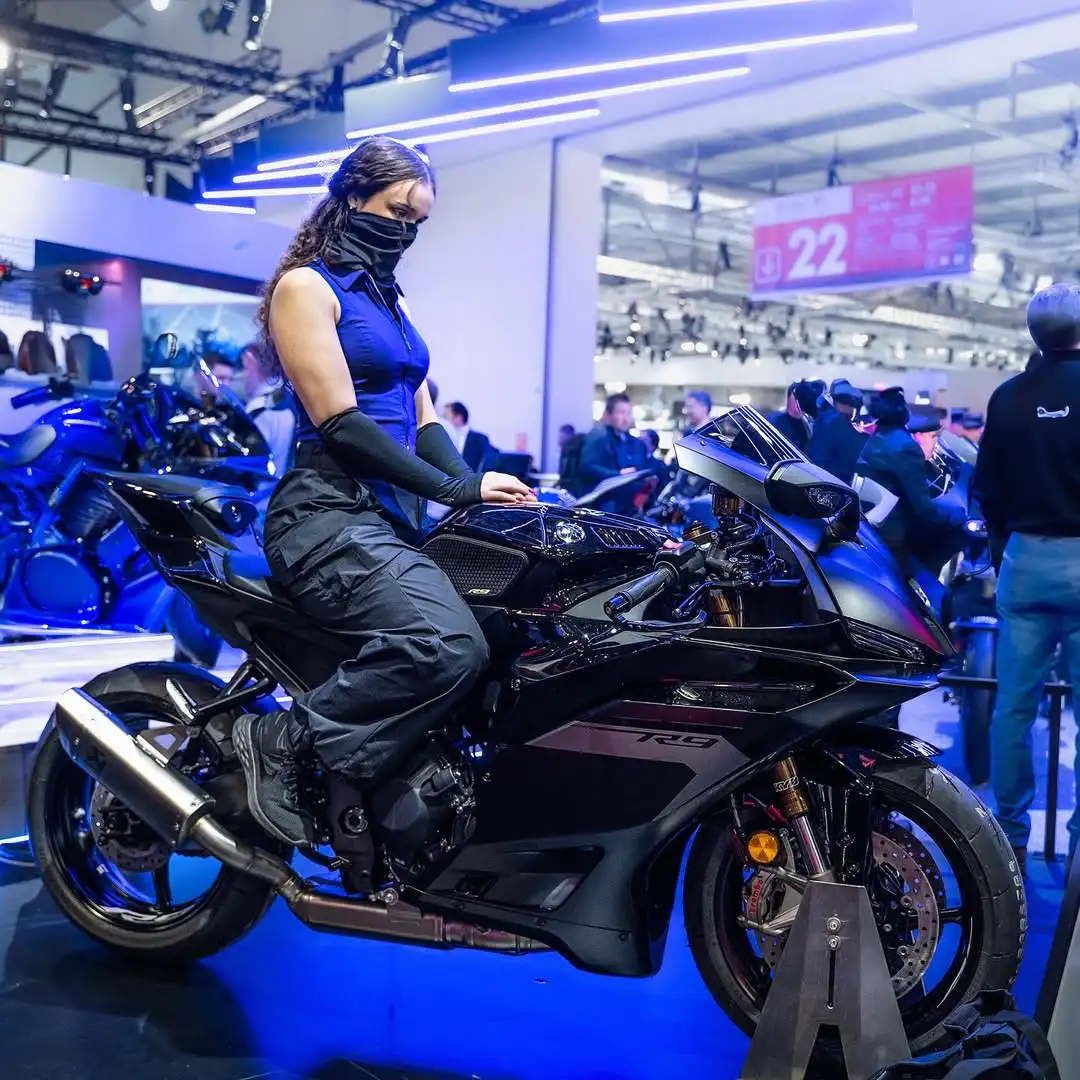 R9 2025 Tank Pad Motorcycle accessories Fuel Tank Pad For YAMAHA R9 2025 YZF-R9 Non-slip Side Fuel Tank Waterproof Pad