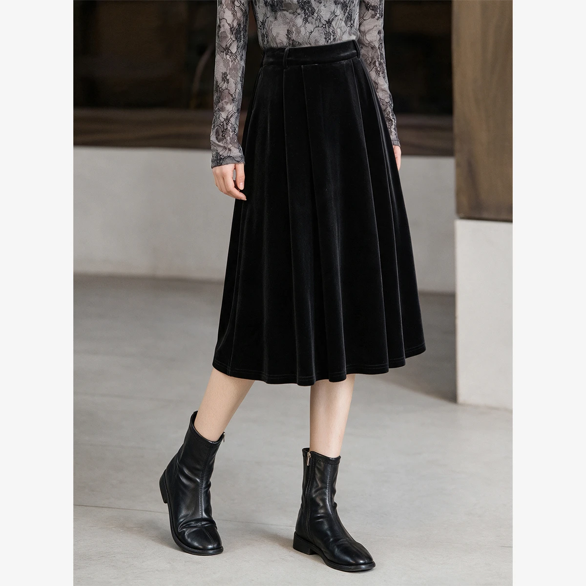 VIMLY Black Velvet Midi Skirt Women 2026 Autumn Elegant Office Lady A-line Long Flared Skirt High Waist Female Clothing A7705