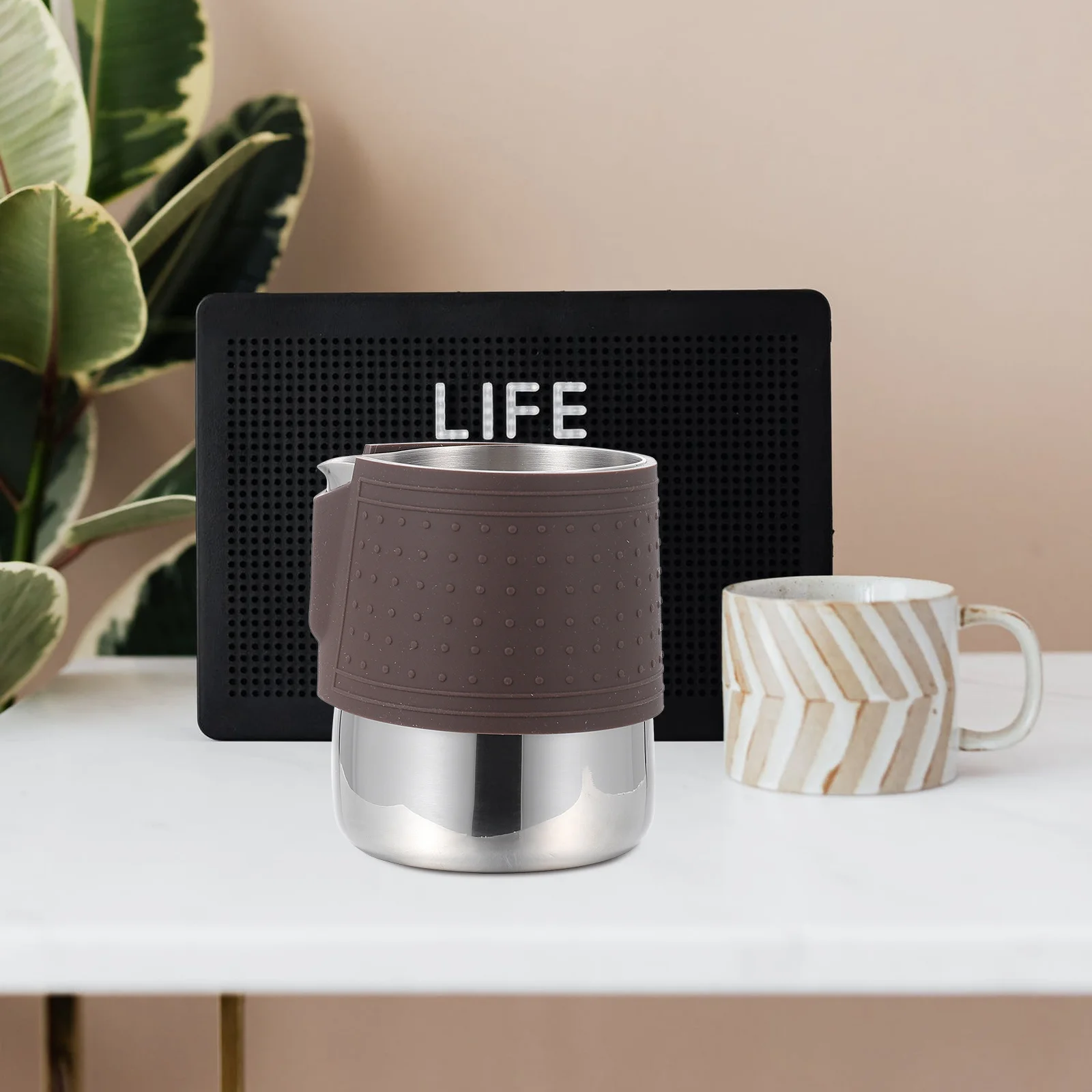 

Stainless Steel Milk Frother Cup Protective Sleeve Easy Clean Rustproof Heatresistant Kitchen Gadget Frothing Pitcher