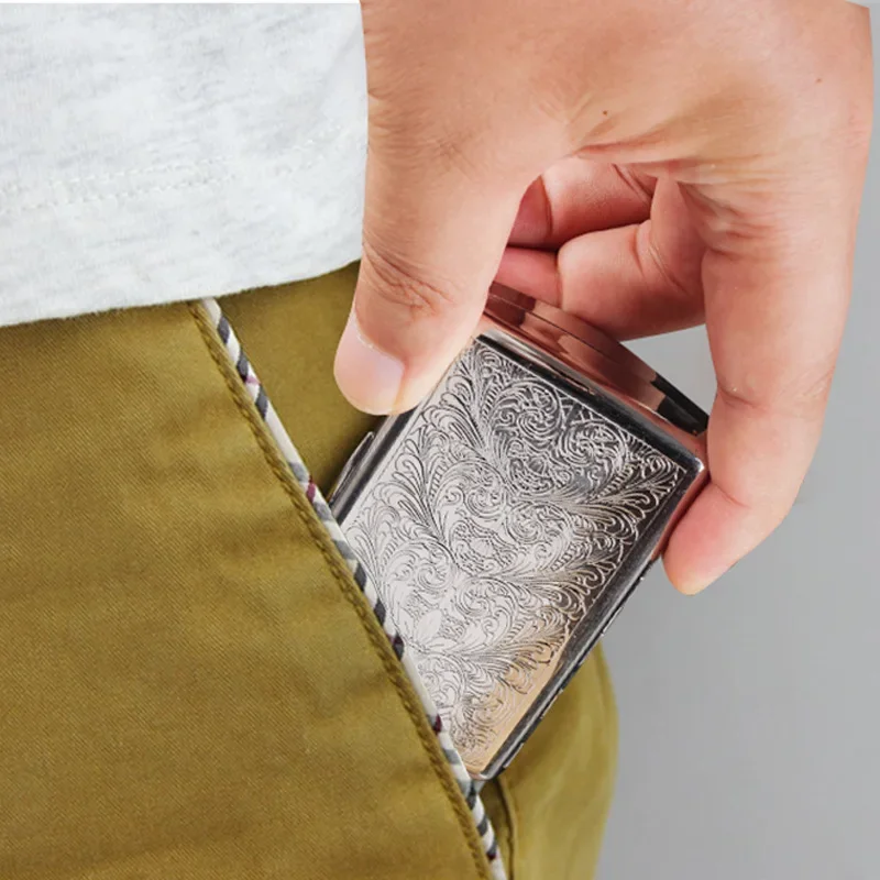 【Premium】Retro Metal Cigarette Case with Gift Box for Men, Anti Pressure, Portable, Chrome Plating, Gift Accessories, 10-12Pcs