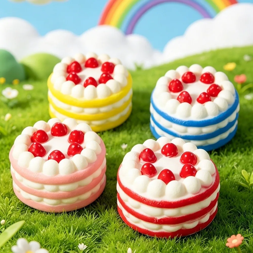 Color Random Simulation Food Toy PU Material Strawberry Cake Design Squeeze Toy Jumbo Size Slow Rebound Function Stress Relief