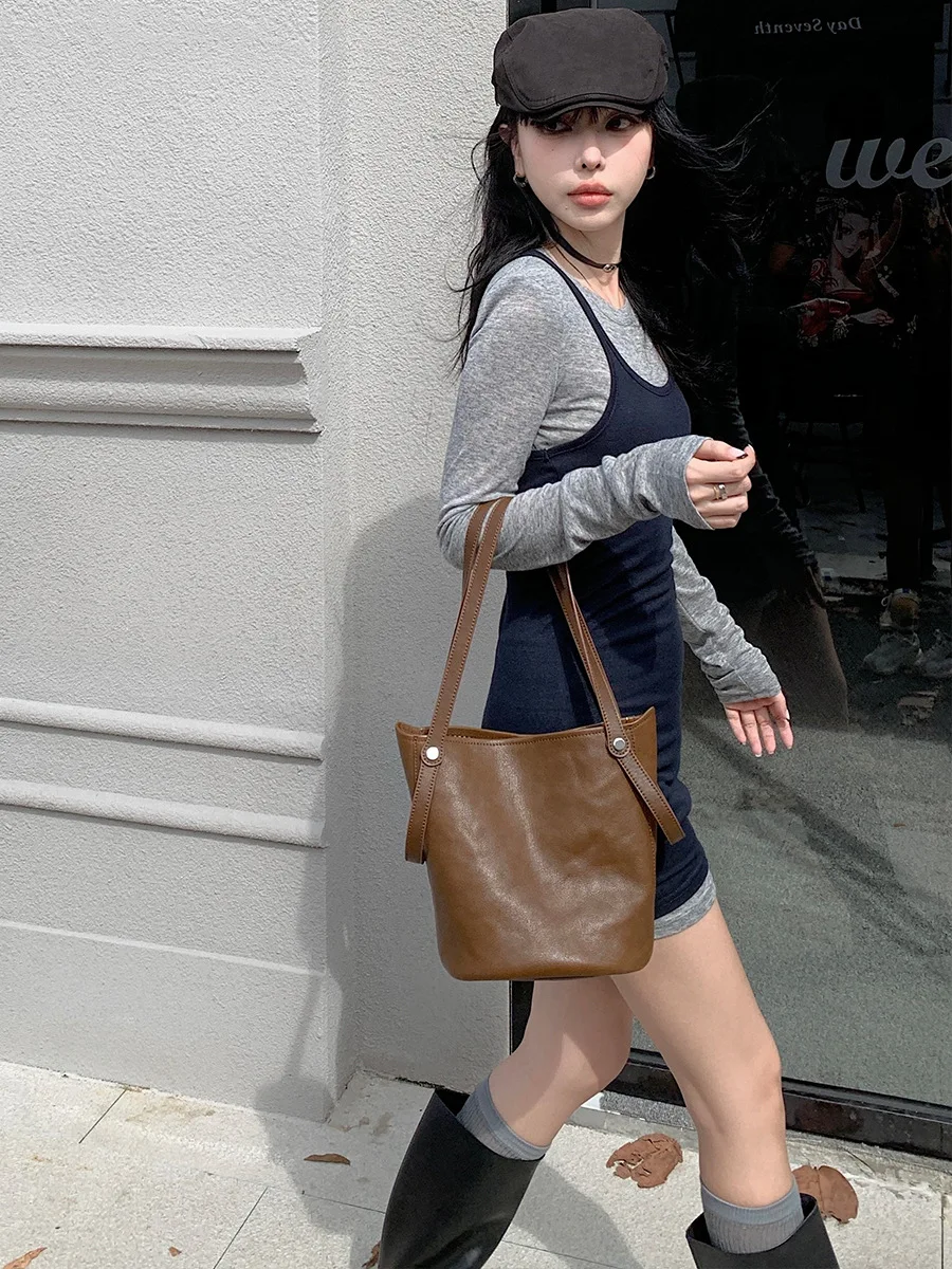 

High Quality Tote Bag for Women Elegant Fashion Designer Style Purse with Structured Shape and Durable Material