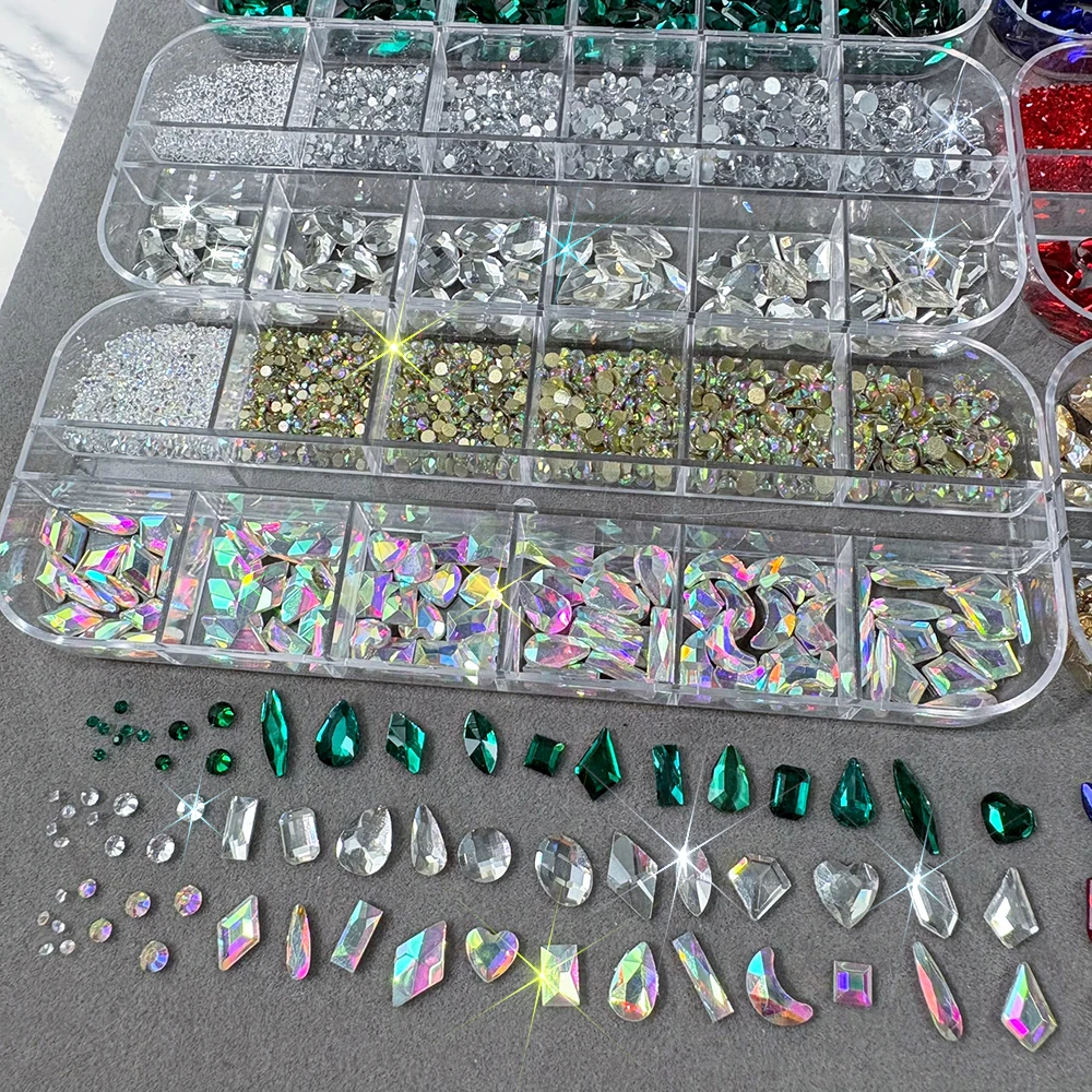 12 Gitter Transparente Rote Rhombus Rechteck Herz Diamant Nagel-Charms Runde Unregelmäßige Glas-Nagelsteine Luxus-Maniküre-Schmuck