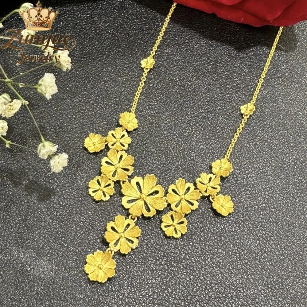 

High-End Sand Gold Hollow Flower Necklace Luxury Quality Jewelry Best Selling Fashion Jewelry Exquisite Elegant Popular Charms