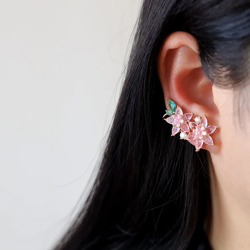 Anting Manset Bunga Batu Es Indah Merah Muda Elegan AAA Kubik Zirconia Sweety Bunga Anting Stud untuk Wanita