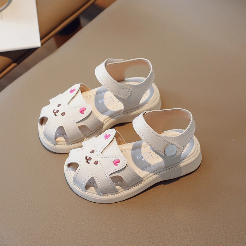 Girls' Sandals 2024 Summer New Baotou Princess Shoes Soft Sole Baby Korean Edition Children's Shoes Beach A-168