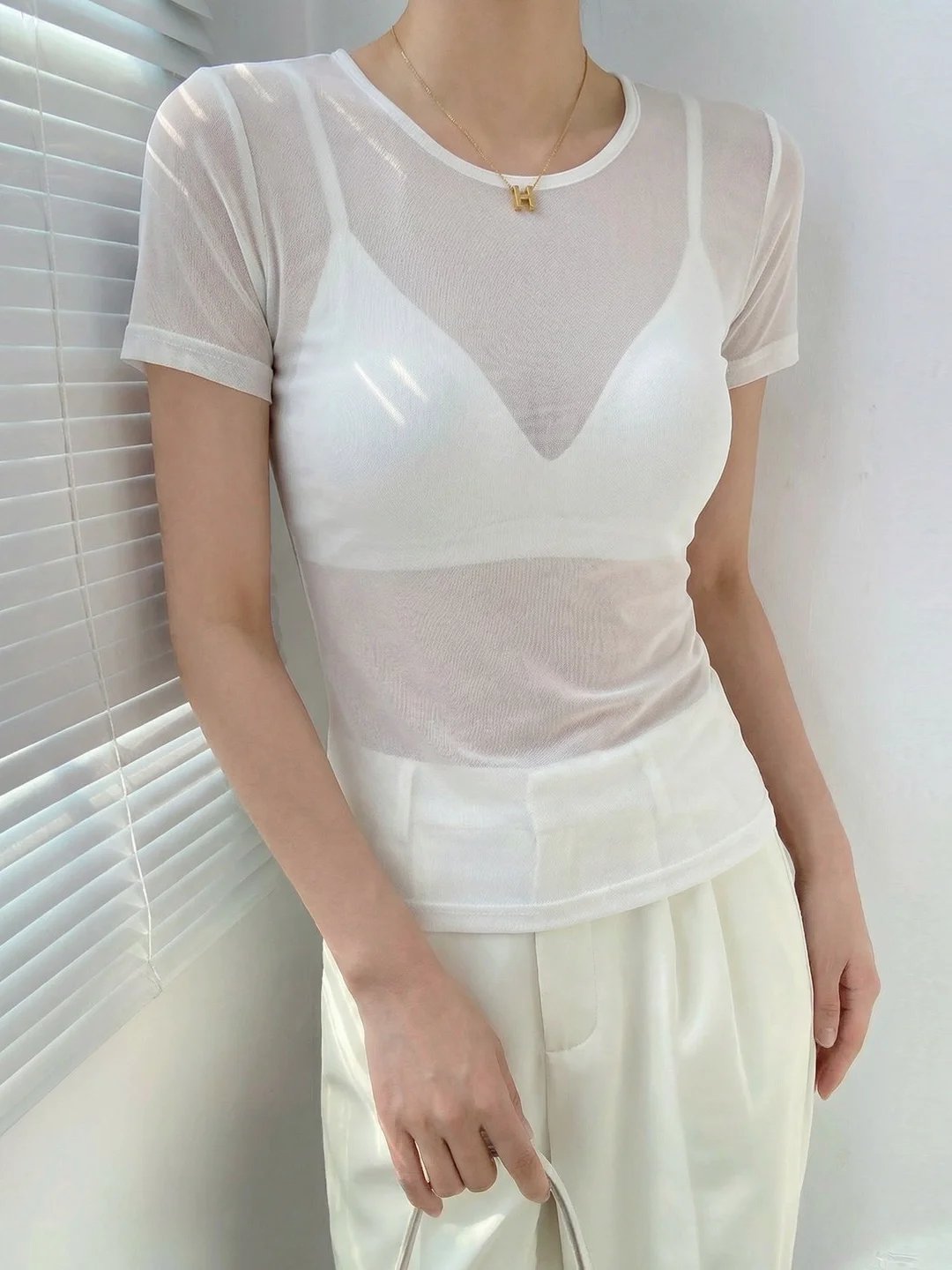Elegant round Neck Short Sleeve Women's Base Shirt Thin Veil Micro Transparent Slimming High-End Sensation Inner Wear T-Shirt