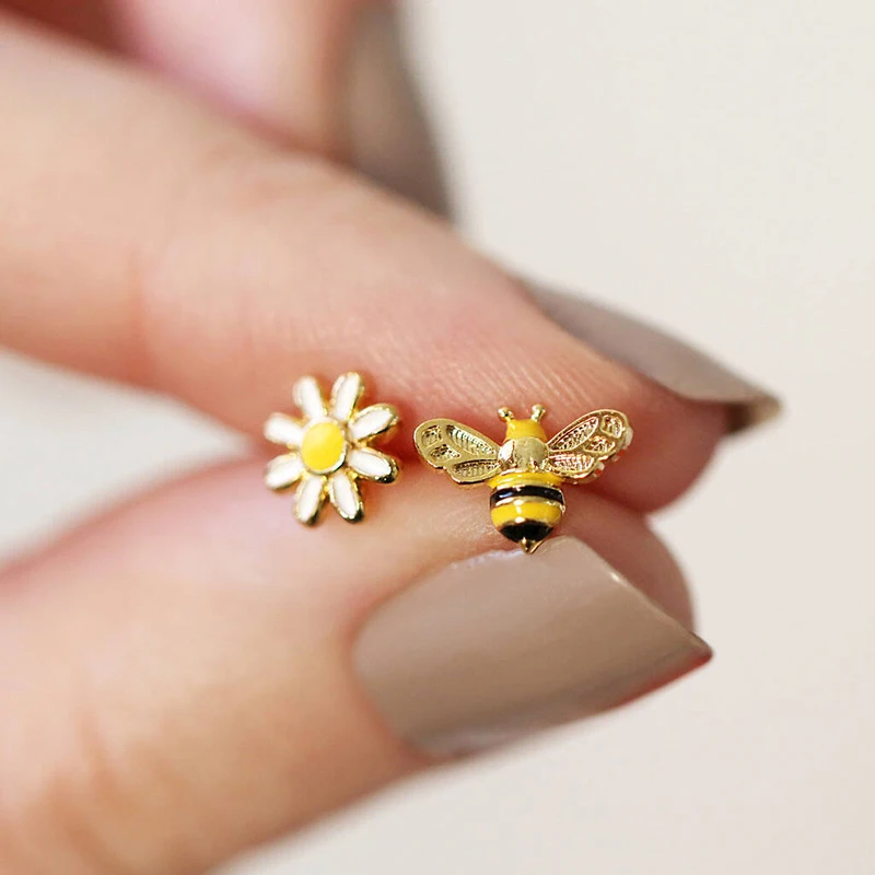 Huitan Ungewöhnliche Blumen- und Bienen-Ohrstecker für Frauen, Niedliche Gelbe Honigbienen-Blumenohrringe, Geschenk, Statement-Schmuck, Trendig