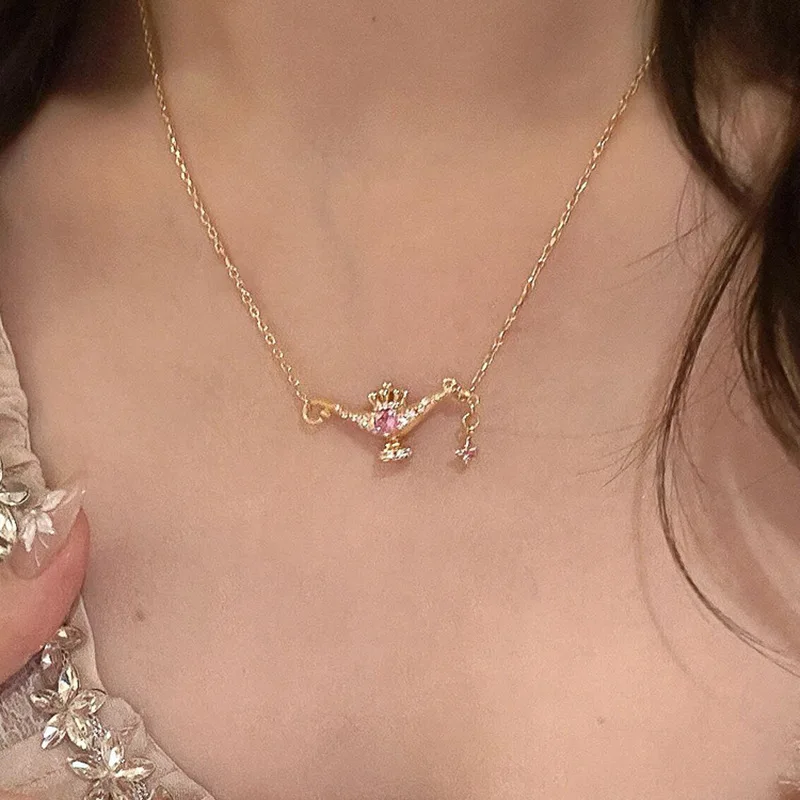 

Original Pink heart-shaped gemstone retro brushed small light pendant necklace luxurious and sweet collar chain wedding jewelry
