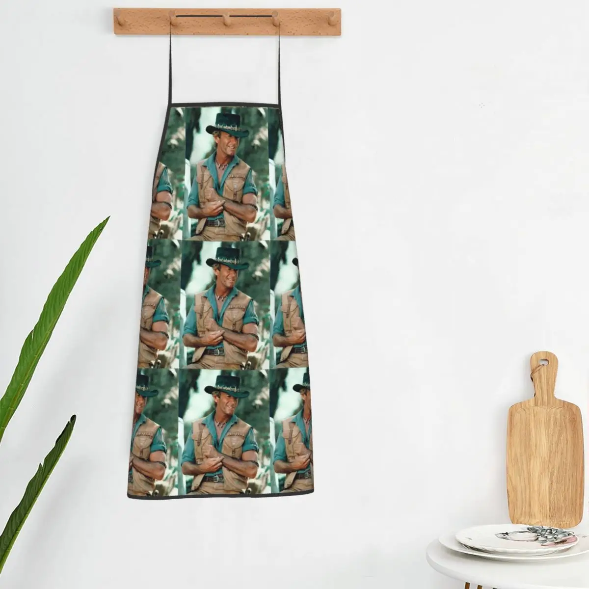 Paul Hogan Crocodile Dundee Aprons Chef Cooking Cuisine Tablier Bib Kitchen Cleaning Pinafore for Women Men Painting