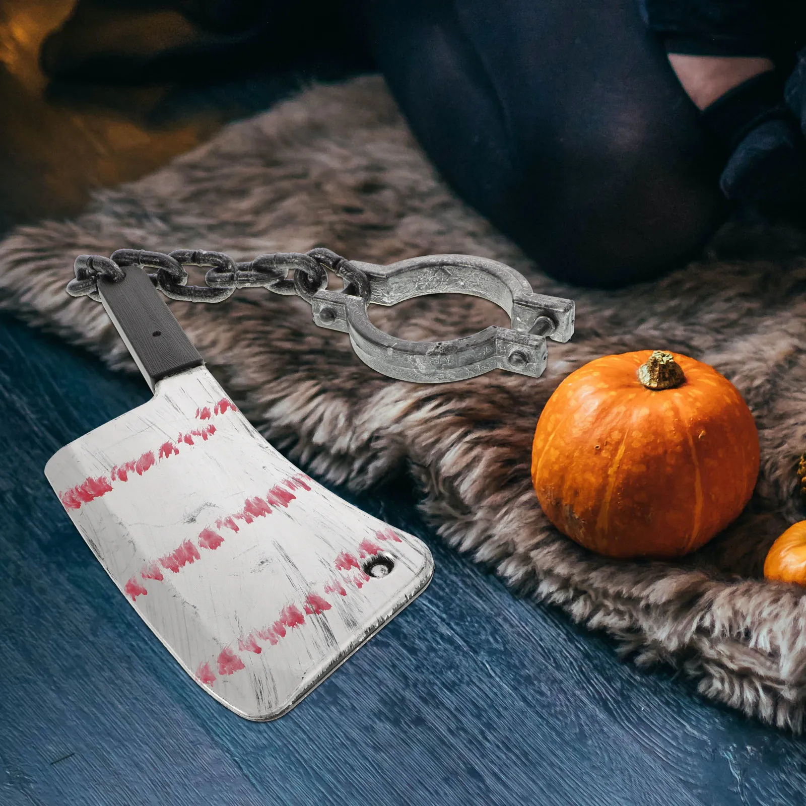 

Пластиковый реквизит для Хэллоуина: страшная цепь для декора вечеринок и костюмированных мероприятий (случайный дизайн)