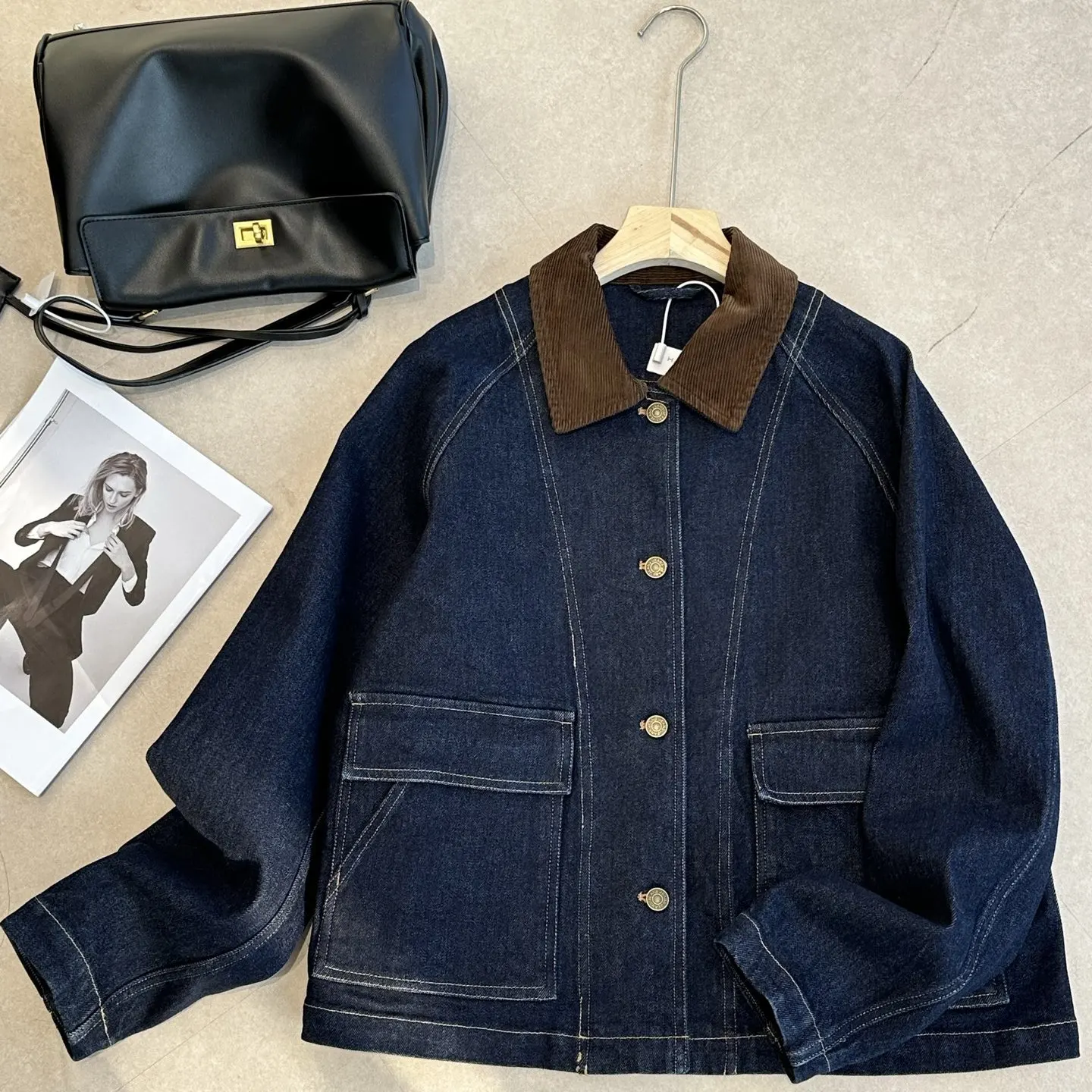 

Rustic Denim Corduroy Jacket with Collar for Women Barn Style Hunting Coat Casual Fashion Short Outerwear Autumn Season