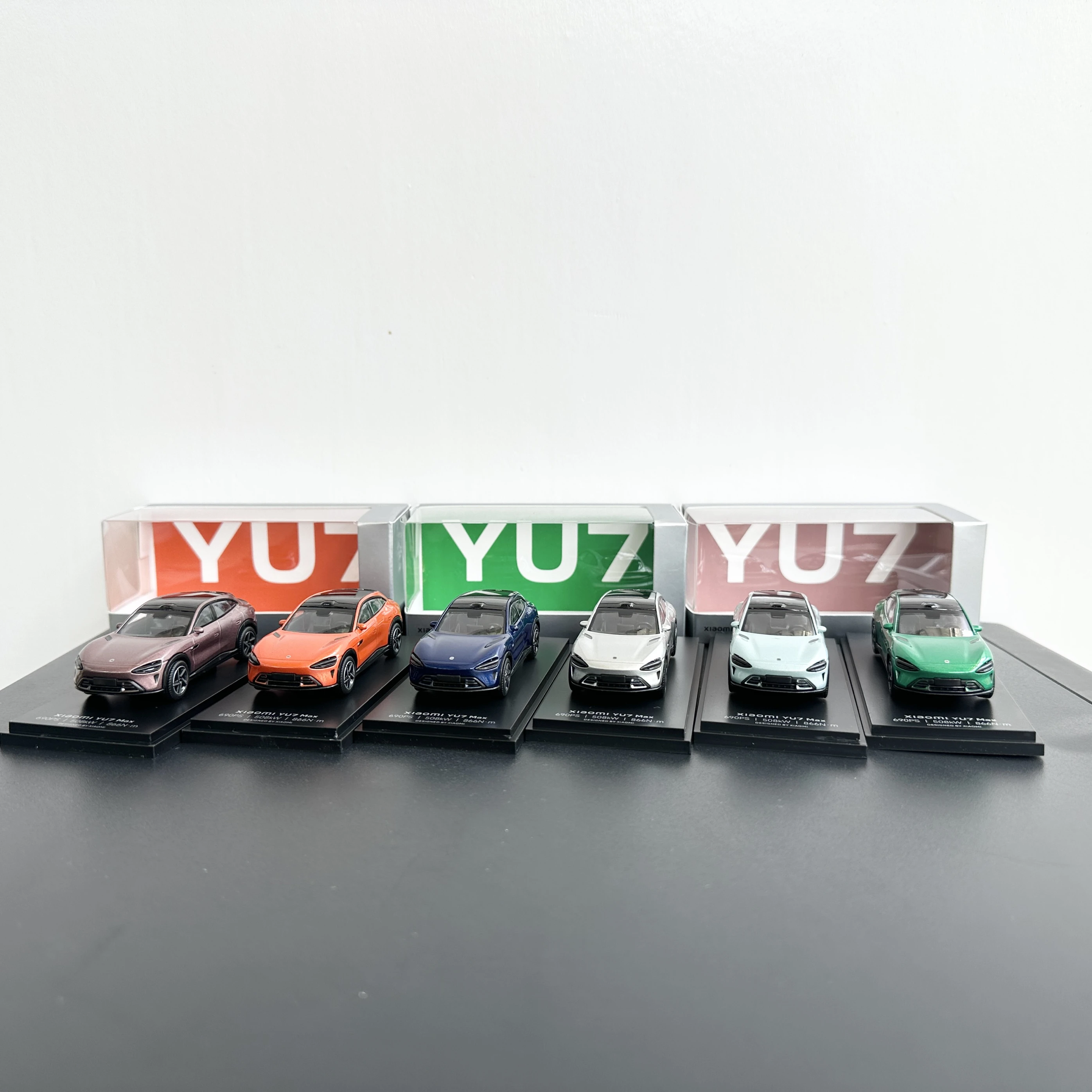 

New 1:64 MI YU7 MAX SUV Alloy Car Diecasts & Toy Vehicles Car Model Miniature Scale Model Car For Children