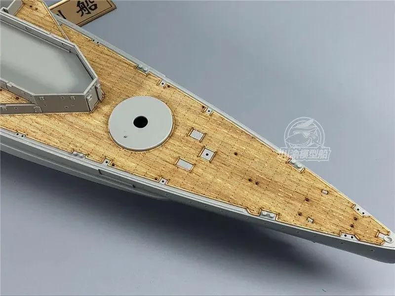 CY 350049   Deck de madeira para modelo 1/350 Trumpeter 05312 HMS Repulse 1941