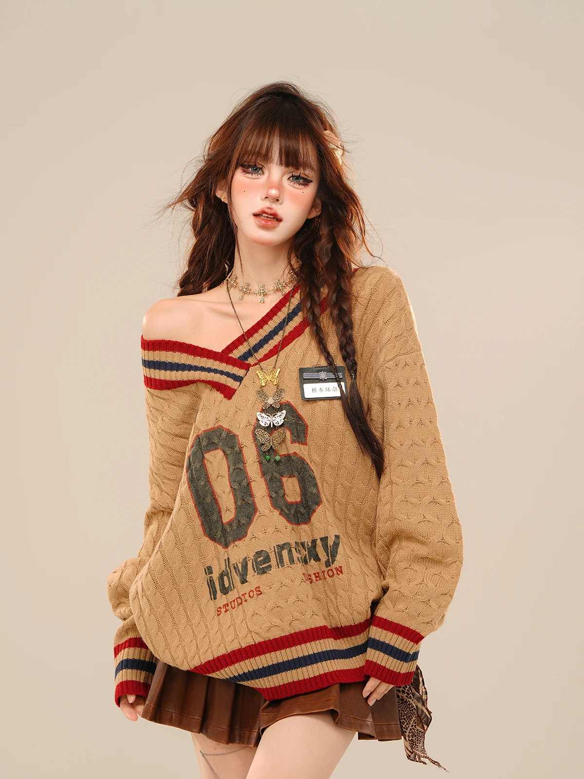 

Комплект американского ленивого свитера с объемным плечом, женский осенне-зимний свободный топ с v-образным вырезом, модный свитер для поездок на работу, длинный све