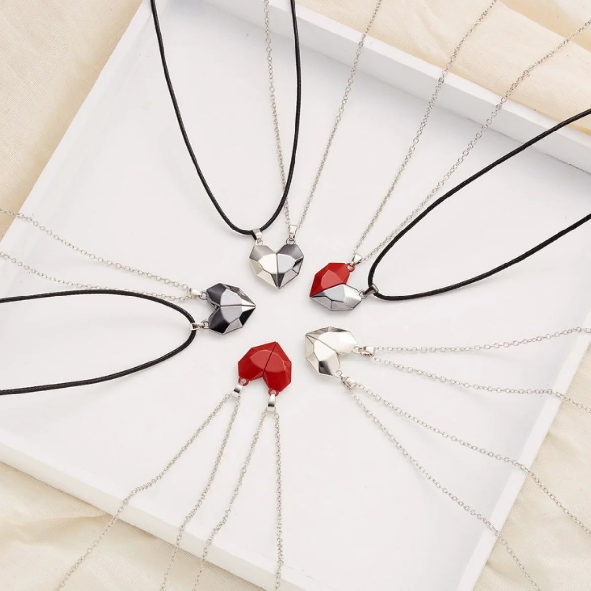2Pcs Magnetic Heart Couple Necklace For Women Valentine\'s Day Sweater Chain For Best Friend Lovers Wedding Party Gift Jewelry