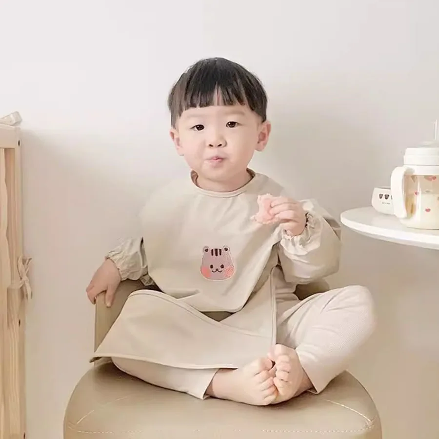 New Children Feeding Aprons Long Sleeve Baby Bib With Pocket Full Cover Kid Gown With Bag Waterproof Long-Sleeve Smock