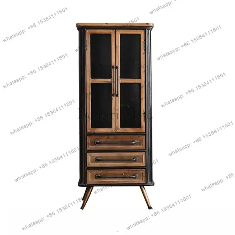 Metal Retro Living …