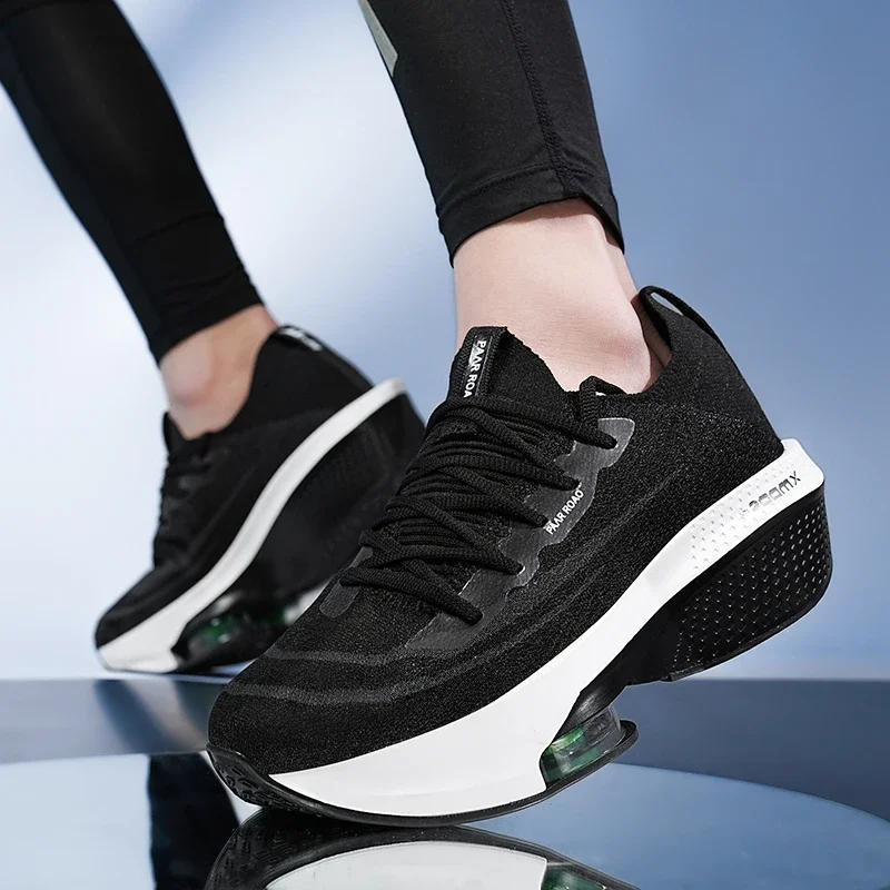 Scarpe sportive Casual in rete traspirante estiva da uomo suola morbida da esterno scarpe da corsa Comfort scarpe da passeggio per studenti sneakers