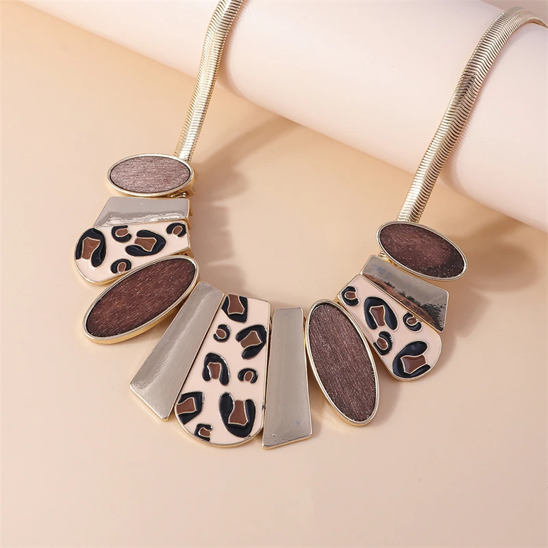 Elegant Leopard Statement Necklace for Women Girls Party Holiday Jewelry Gifts