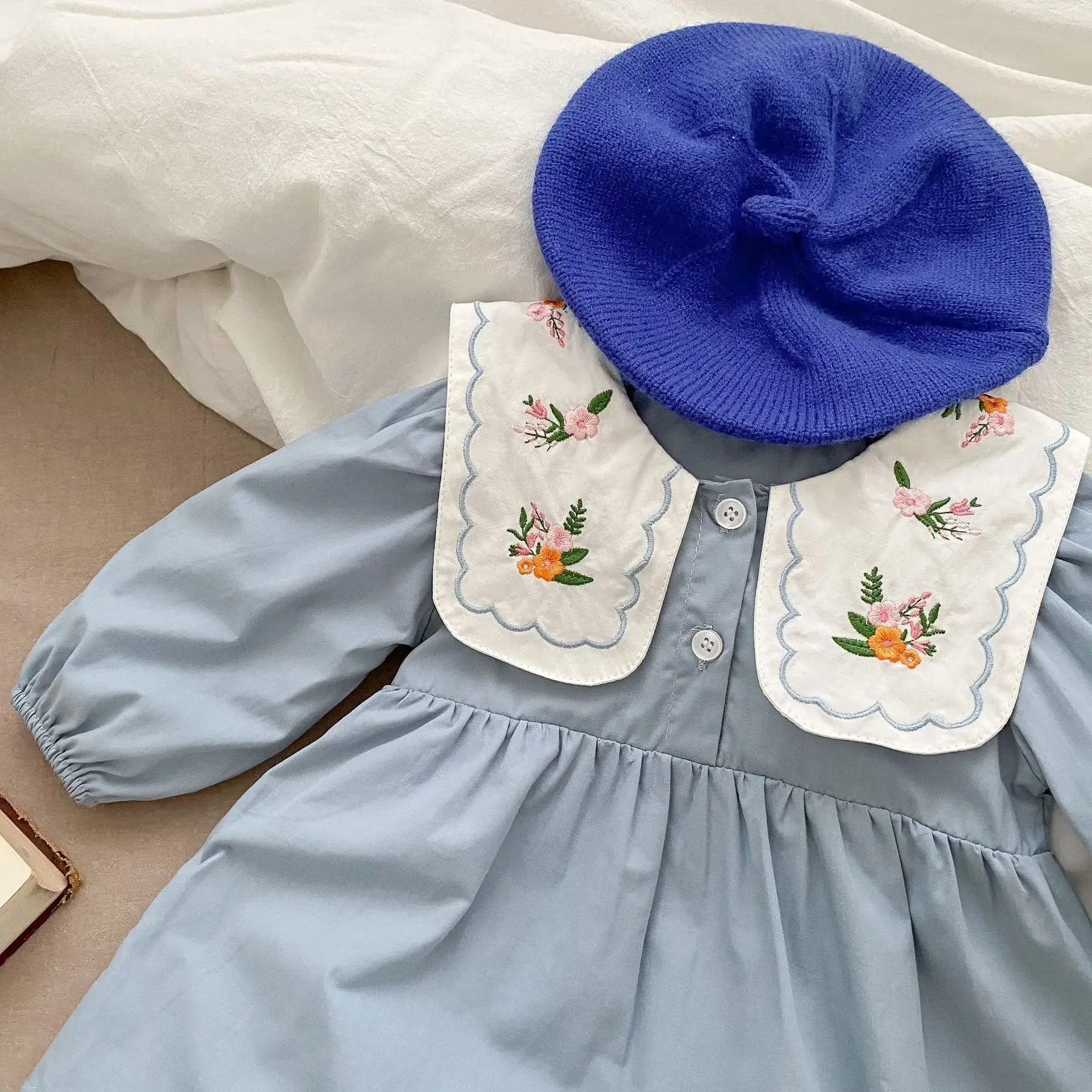 2024 Baby Girl Clothes Spring and Autumn Infant Embroidered Collar Rompers Sweet Princess Skirts Rompers
