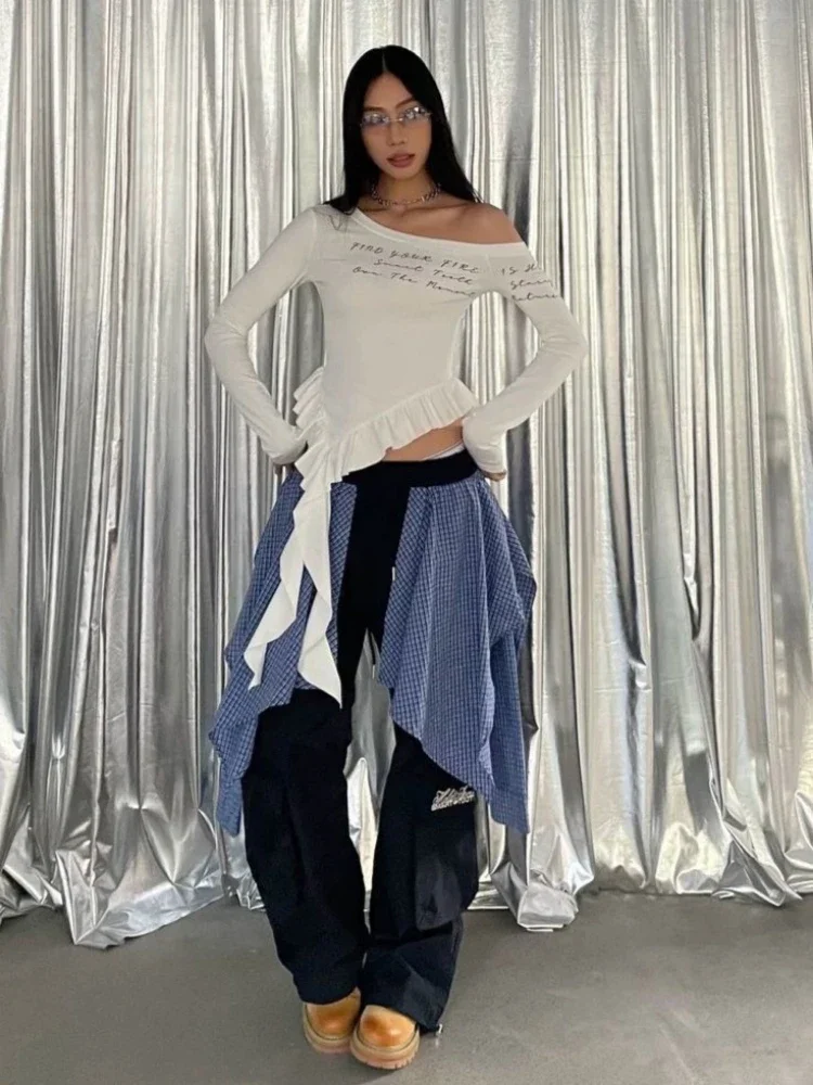 

Y2K Vintage Letter Print Cropped Tee, Slash Neck Streetwear Top, Grunge Ruffled Bodycon for Harajuku Fashion