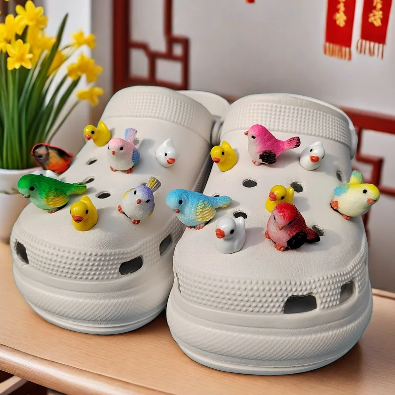 2024 New Cute duckling Resin Shoe Charms Decoration For Child Clogs DIY Parts Womens Slippers Pins shoe Accessories