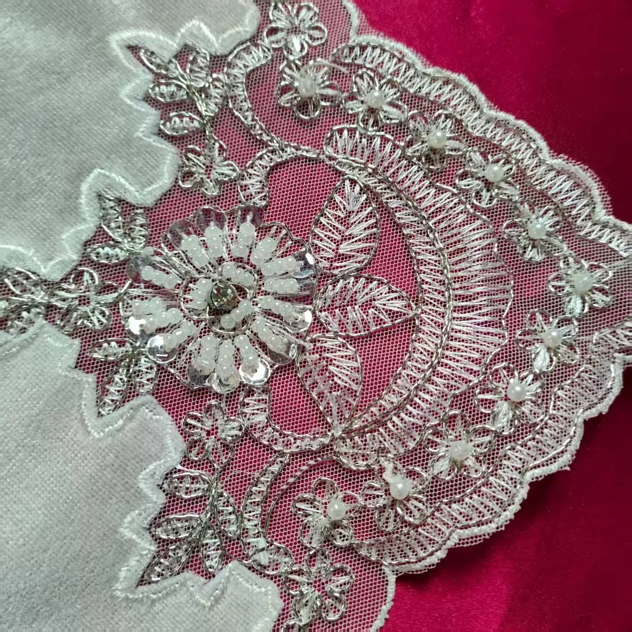 Beautiful Bead Embroidery Doily Satin Lace 27cm Square Dustproof Mat Table Decorations