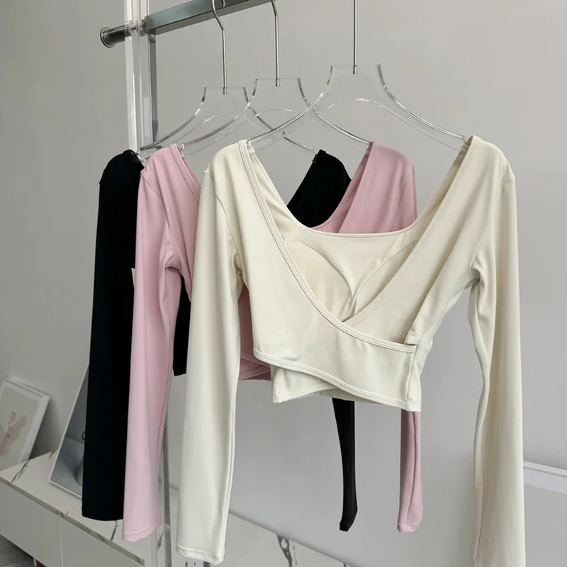 Feste Brustpolster, überkreuzter Rücken, Yoga-Kleidung, eng anliegend, schlankmachend, Sport-Langarm-Laufshirt, Fitness-Oberteil, Shirts – Detail 14