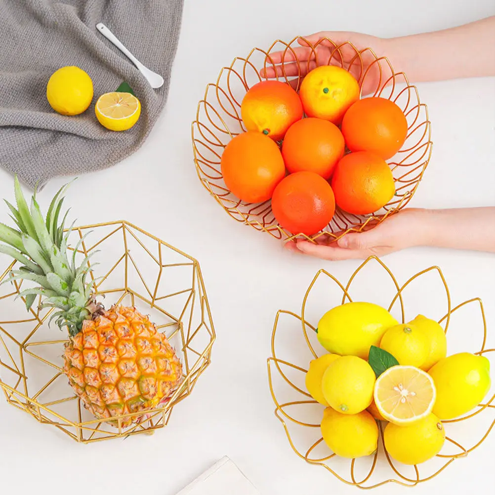 

1Pcs Golden Fruit Basket Nordic Simple Hollow-Out Snack Holder Decorative Storage Tray Kitchen Living Room Fruit Basket