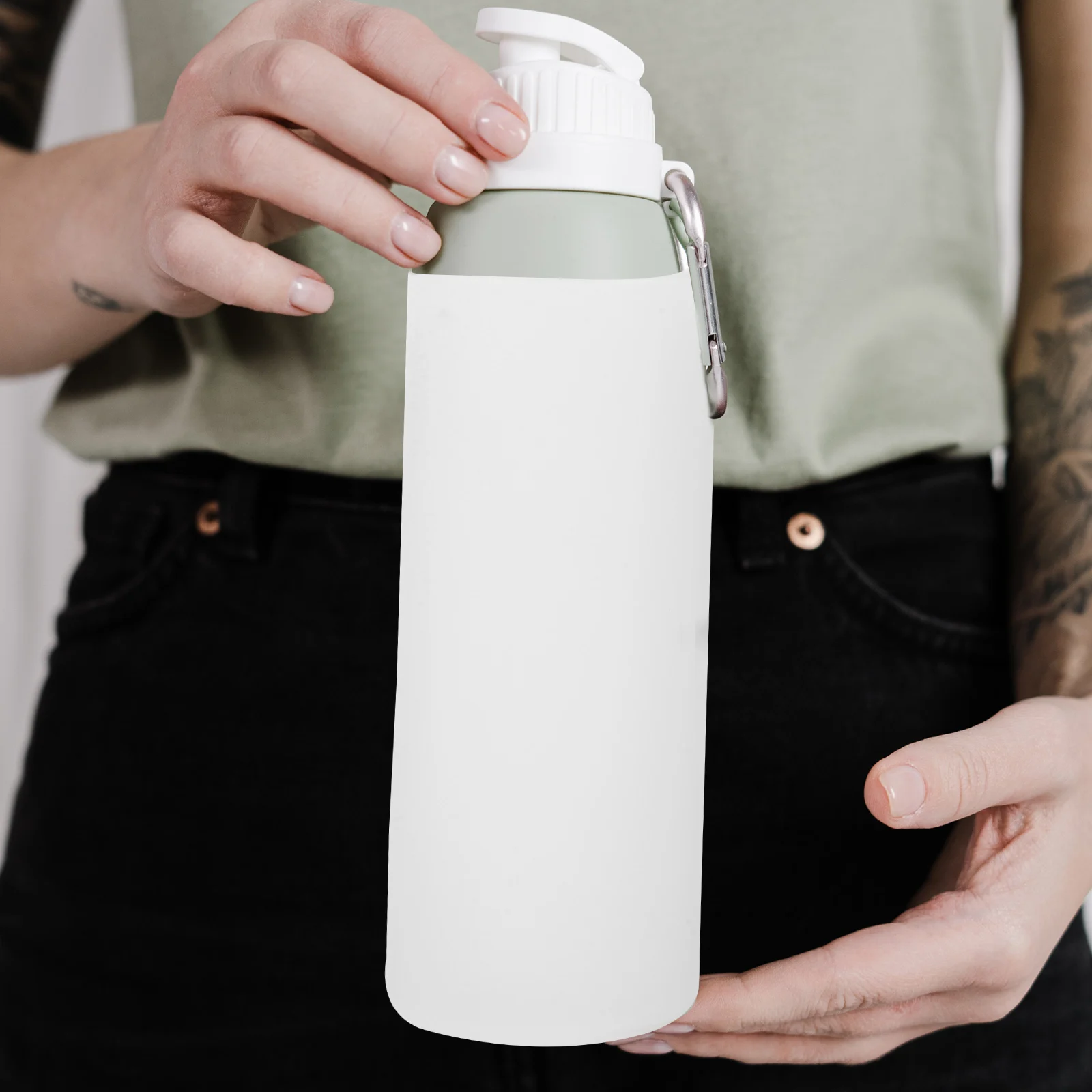 

4pcs Silicone Cup Sleeve for Straight Cups Insulated Thermal Cover Heat Resistant Non Skid Design Reusable Bottle Protector