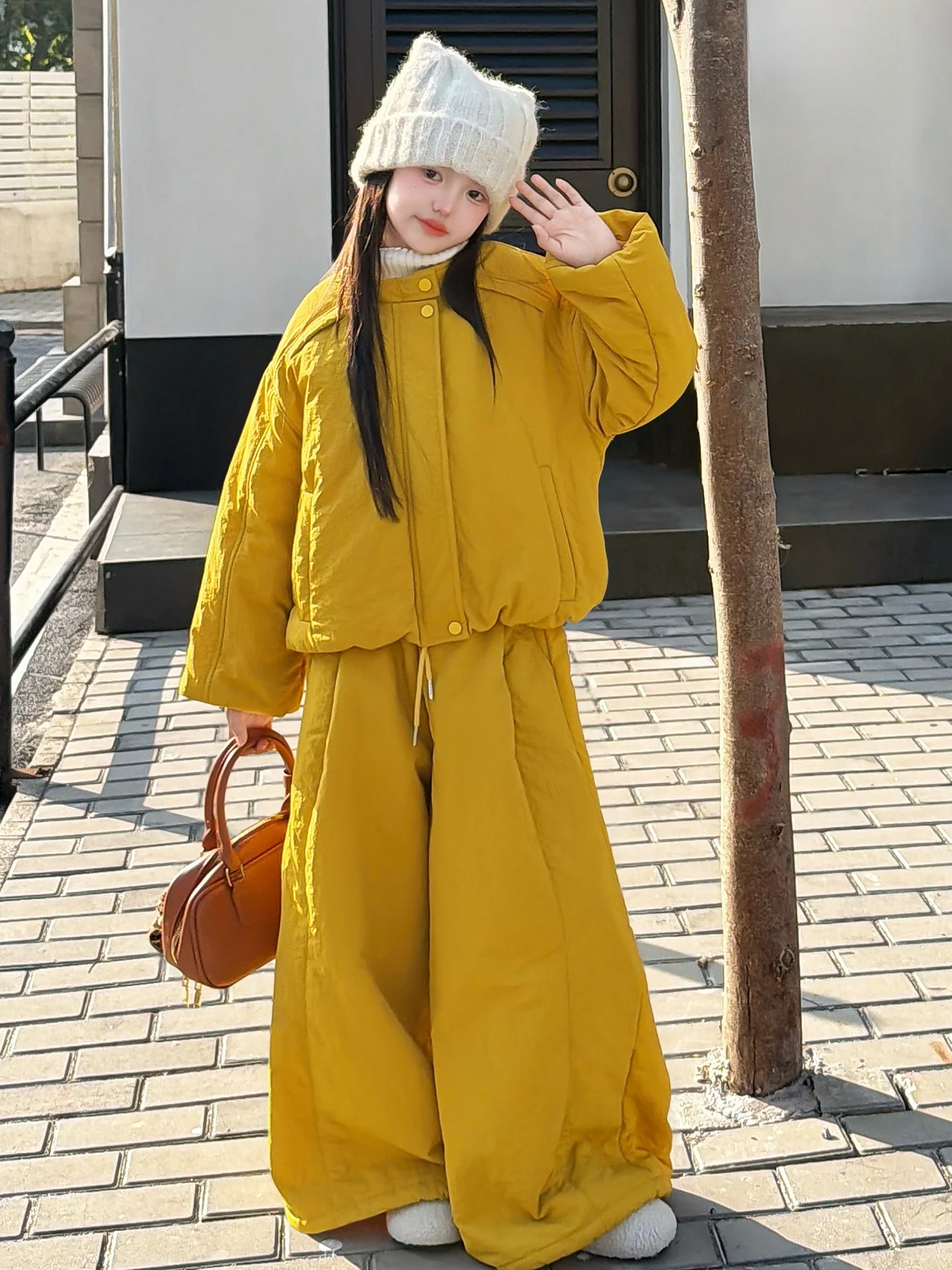 

Thiened Cotton Jaet And Wide Leg Pants Set Autumn Winter Faionable Children's Clothing for Girls High Waist Long Pants