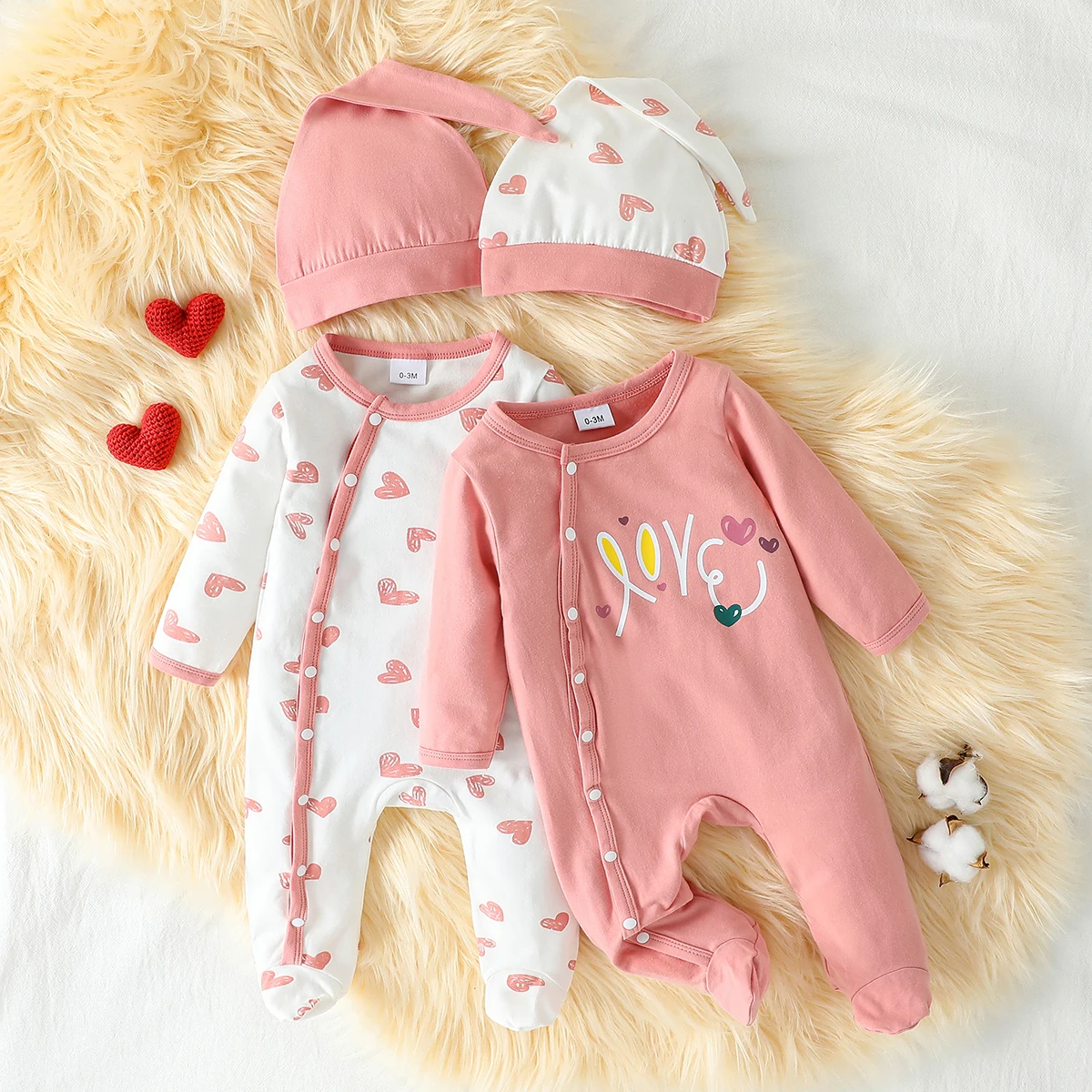 

4 шт., милый весенне-осенний хлопковый комбинезон с длинными рукавами и принтом в виде сердца любви для новорожденных девочек, удобный медовый комбинезон + шапка для детей 0-1 лет