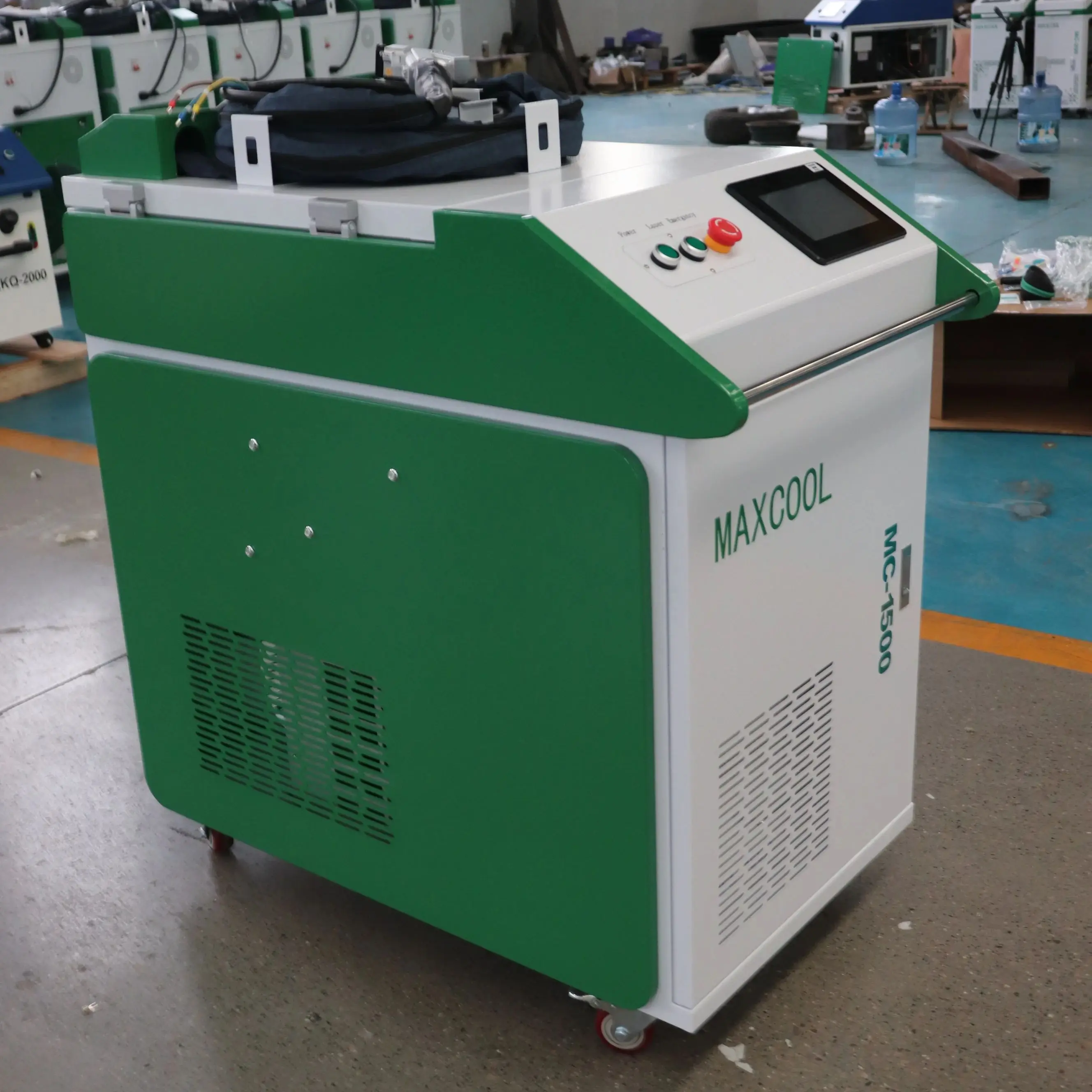 

Stainless Steel Aluminum Metal Laser Cleaning Machine 3000W 2kw 1500W Rust Removal Paint Clean