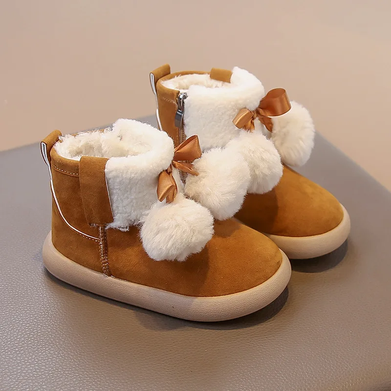 أحذية شتوية من الفرو الصناعي للفتيات 2025 موضة أحذية الثلج للفتيات المراهقات سميكة ودافئة أحذية أطفال من الفرو أحذية قطنية للأطفال #4