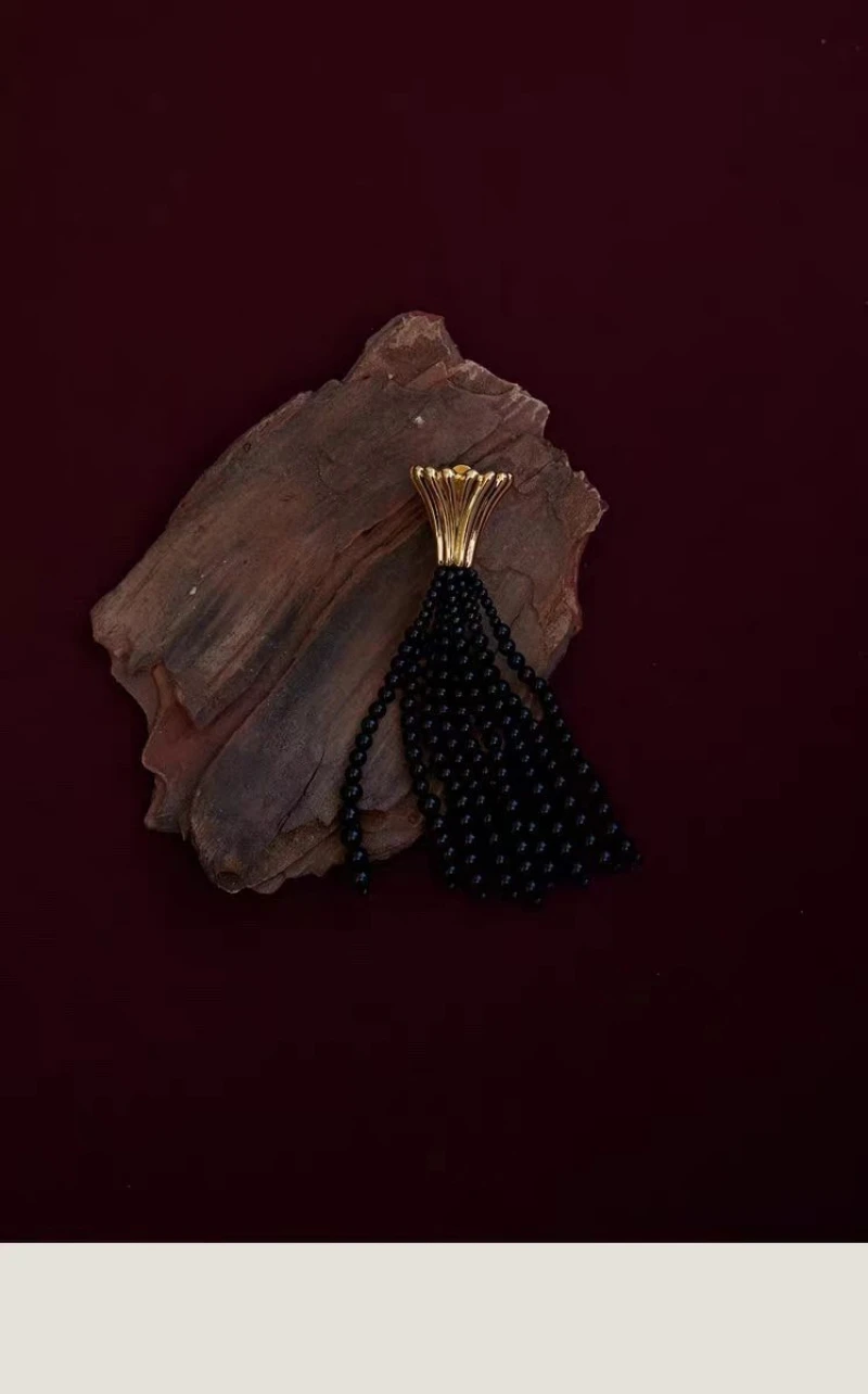 2026 new tassel black agate earrings classic European and American retro, light luxury, high-quality personalized high-end party