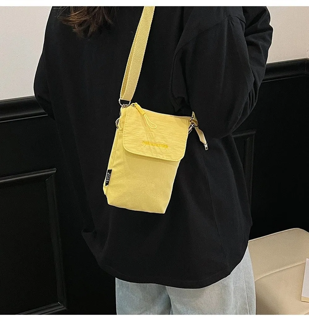 Trendy Nylon Phone Bag Mini Size Ultra Lightweight Coin Purse Solid Color Adjustable Strap Crossbody Bag Unisex