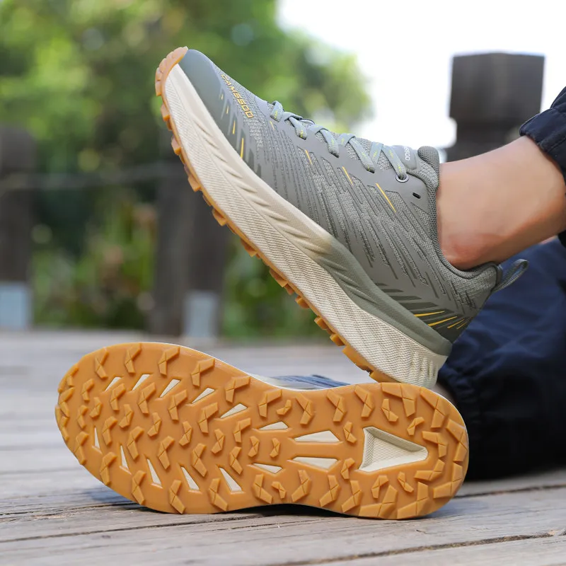 Men's Comfortable Anti-Slip Walking and Jogging Shoes Hiking Sports Shoes Mountaineering and Rock Climbing Sports Shoes