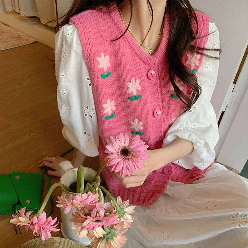 Winter Button Cute V-neck Kawaii Pink Knit Tops for Woman Vest Graphic Women's Sweater Autumn 2024 Clothes Tall Long Sleeve Cold