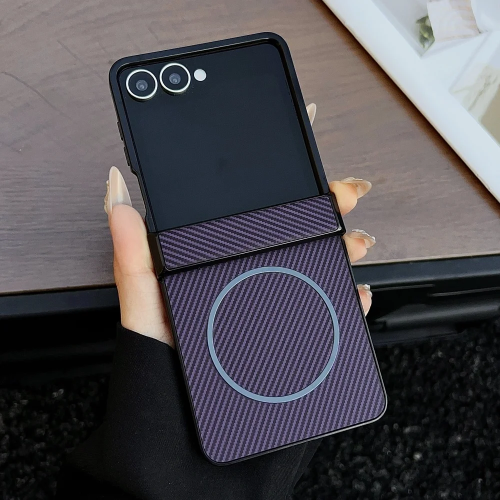 Luxuriöse Carbonfaser-Magnet-Ladehülle für Samsung Galaxy Z Flip8 7 Flip6 Flip5 Stoßfeste Schutzhülle